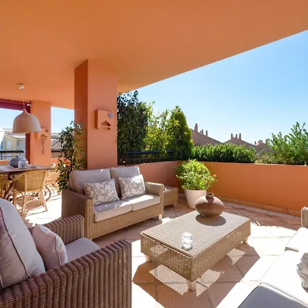 Apartment Stylish 4 Bedroom Penthouse Just Steps From Bahia Marbella