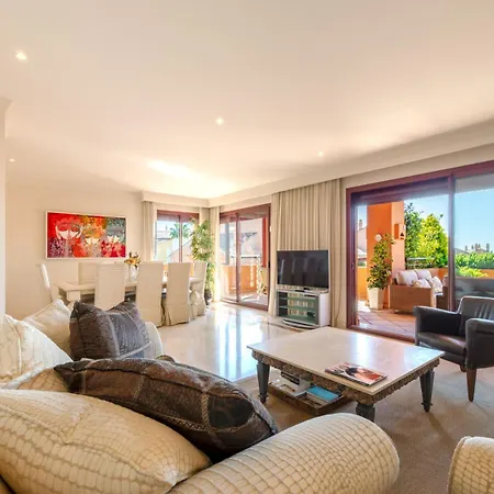 Stylish 4 Bedroom Penthouse Just Steps From Bahia Apartment Marbella