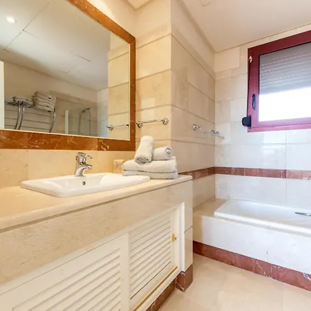 Stylish 4 Bedroom Penthouse Just Steps From Bahia