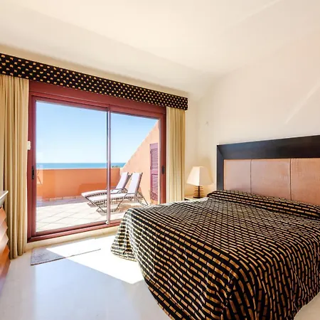 Stylish 4 Bedroom Penthouse Just Steps From Bahia Apartment