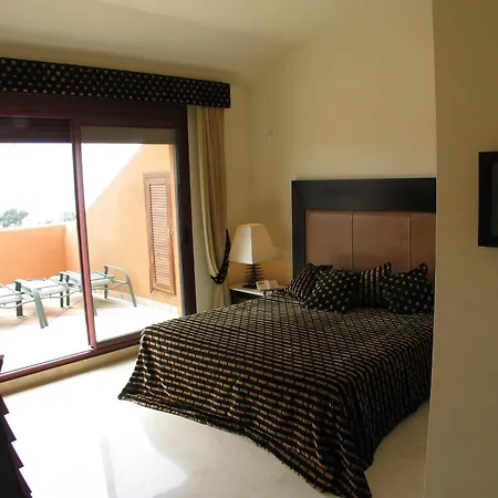 Stylish 4 Bedroom Penthouse Just Steps From Bahia Apartment *