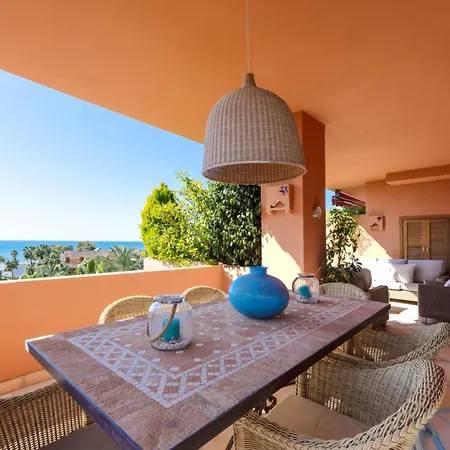 Stylish 4 Bedroom Penthouse Just Steps From Bahia Apartment