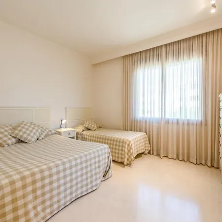Stylish 4 Bedroom Penthouse Just Steps From Bahia *