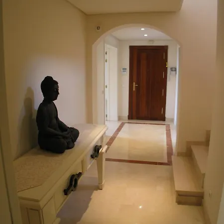 Stylish 4 Bedroom Penthouse Just Steps From Bahia